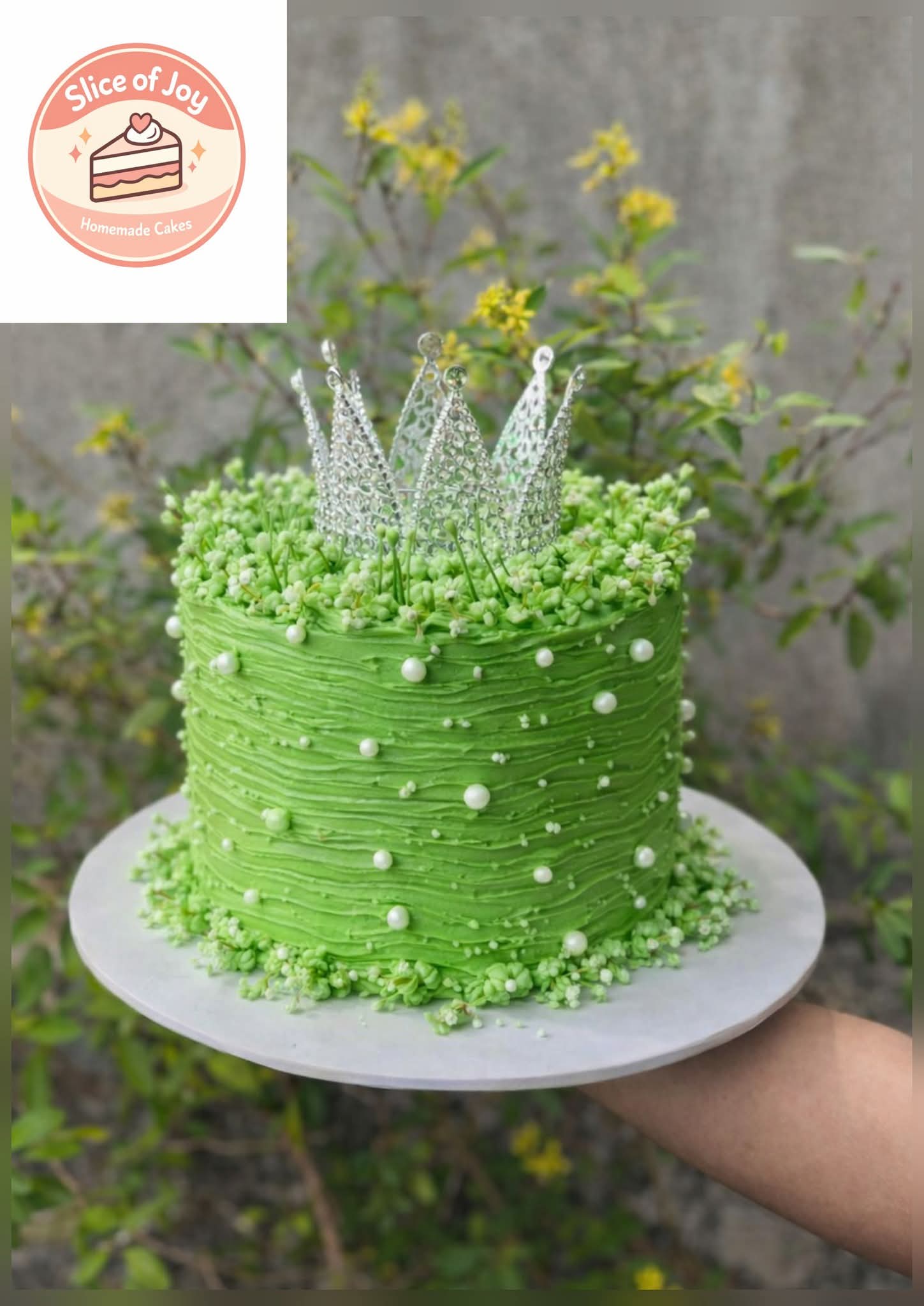 Heartfelt customized butter cake for a lovely mother